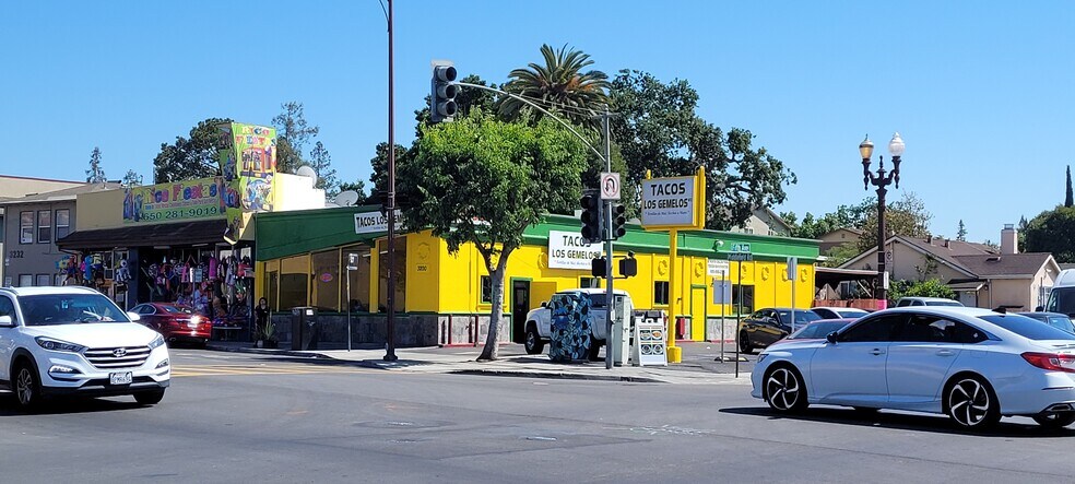 3200 Middlefield Rd, Menlo Park, CA à vendre - Photo de l’immeuble – Image 1 sur 7