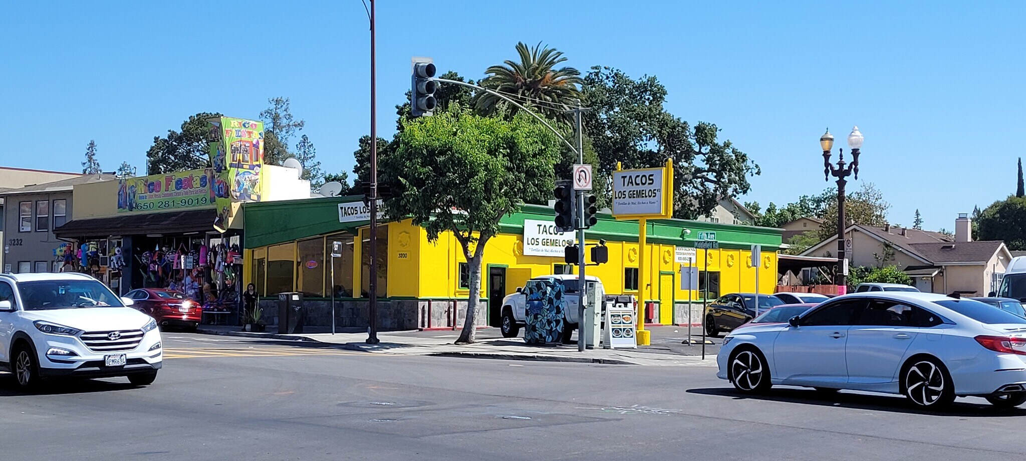 3200 Middlefield Rd, Menlo Park, CA à vendre Photo de l’immeuble– Image 1 sur 8