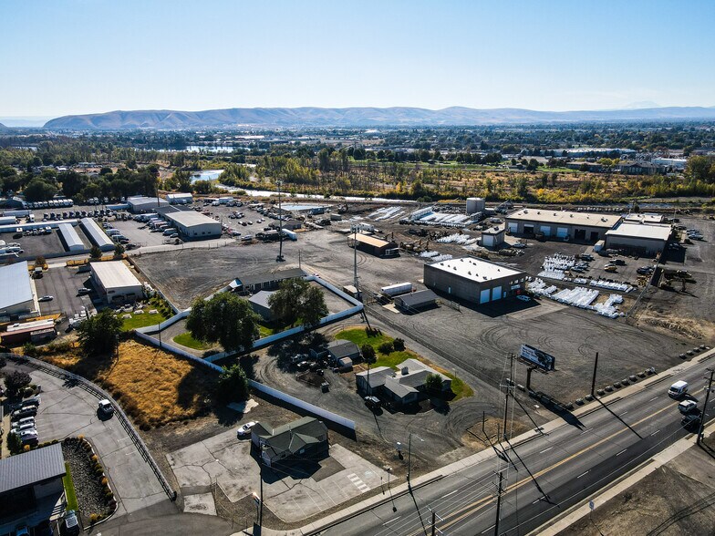 2310 Terrace Heights Dr, Yakima, WA à vendre - Photo de l’immeuble – Image 3 sur 55