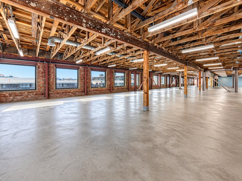 440 Seaton St, Los Angeles, CA à louer - Photo de l’immeuble – Image 3 sur 65