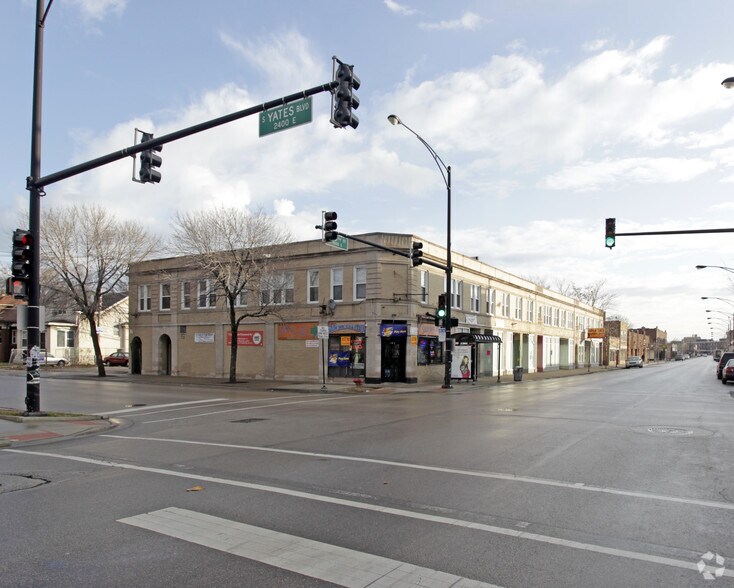2400-2418 E 75th St, Chicago, IL à vendre - Photo de l’immeuble – Image 3 sur 6