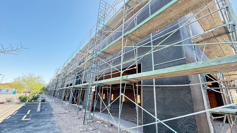 8185 S Rainbow Blvd, Las Vegas, NV à louer - Photo de l’immeuble – Image 3 sur 14
