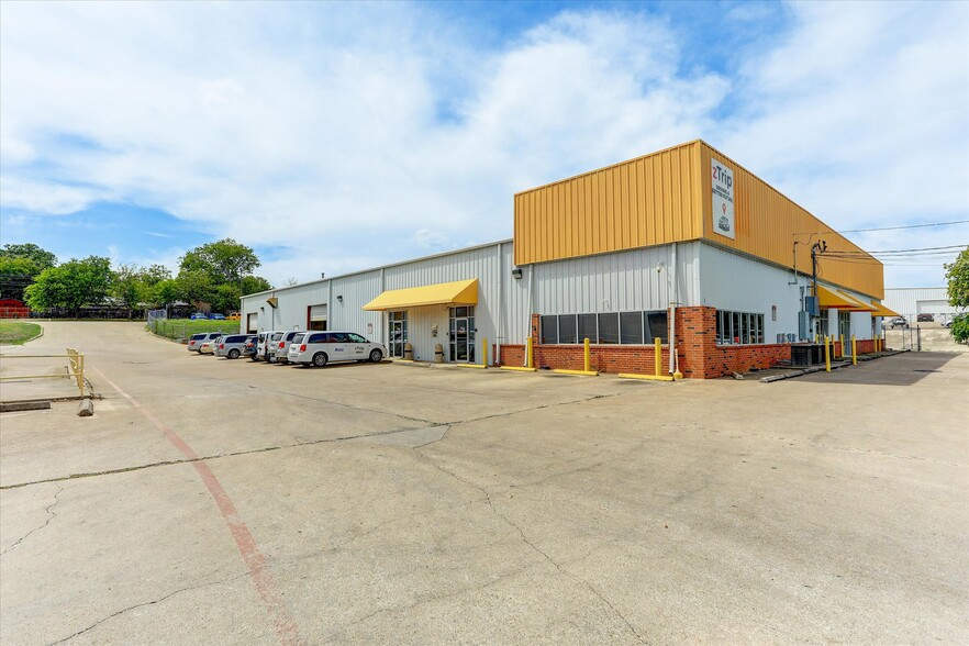 10630 Joseph Clayton Dr, Austin, TX à vendre - Photo de l’immeuble – Image 2 sur 23
