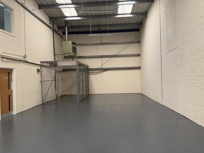 1-5 Merchant Pl, Kirkcaldy à louer - Photo de l’immeuble – Image 3 sur 9