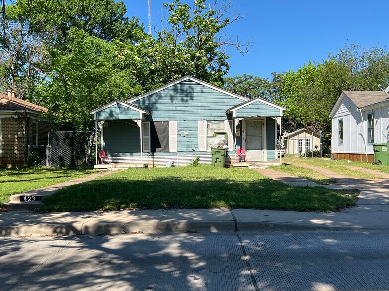 South Dallas SFR Portfolio portefeuille de 5 biens à vendre sur LoopNet.fr - Photo de l’immeuble – Image 2 sur 9