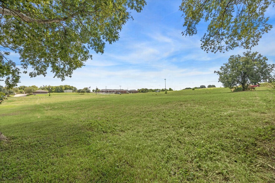 South Market St and Cantey st, Brenham, TX à vendre - Photo de l’immeuble – Image 3 sur 11
