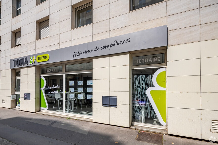 Local commercial dans Lyon à louer - Photo de l’immeuble – Image 2 sur 7