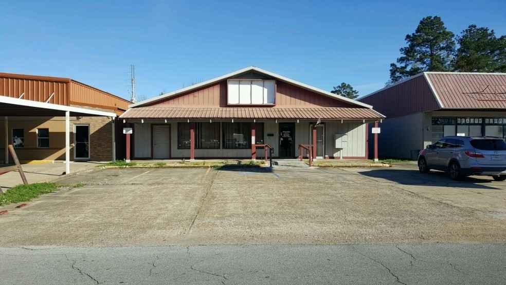 353 Moreau St, Marksville, LA à vendre - Photo principale – Image 1 sur 19