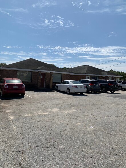 1239 Russell Pkwy, Warner Robins, GA à vendre - Photo de l’immeuble – Image 2 sur 23