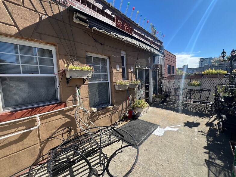 53 Franklin St, Brooklyn, NY à vendre - Photo de l’immeuble – Image 3 sur 6