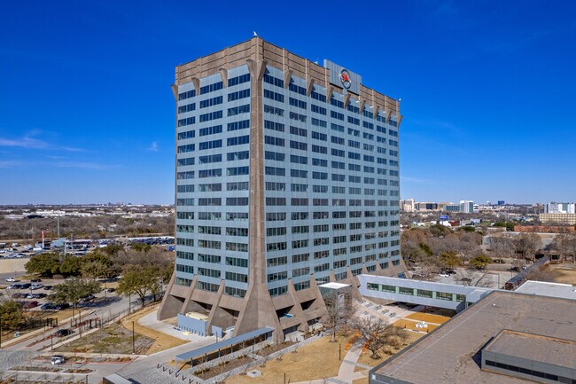 Plus de détails pour 3000 Pegasus Park Dr, Dallas, TX - Bureau, Local d'activités à louer