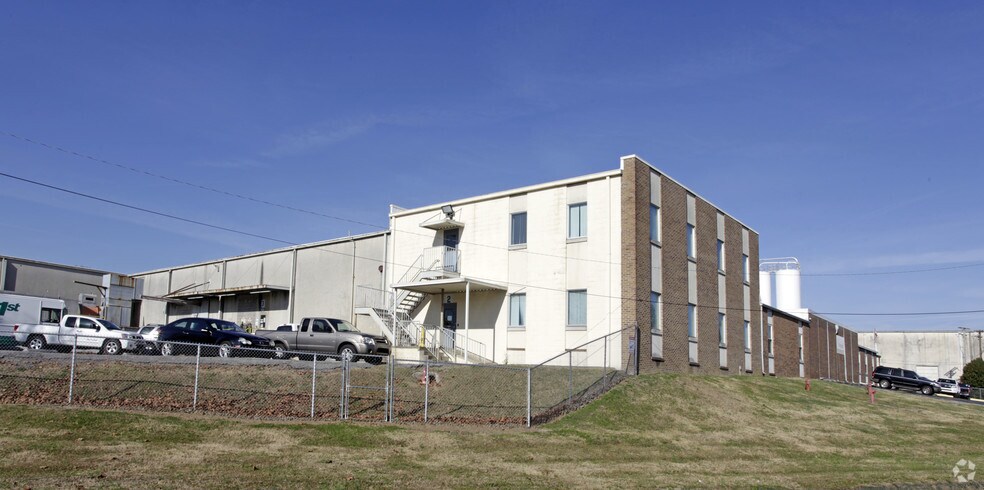 4019 Industry Dr, Chattanooga, TN à louer - Photo de l’immeuble – Image 2 sur 2