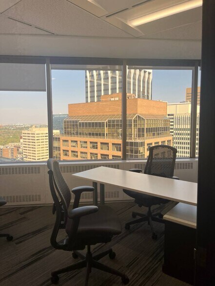 801 6th Ave SW, Calgary, AB à louer - Photo de l’immeuble – Image 3 sur 12