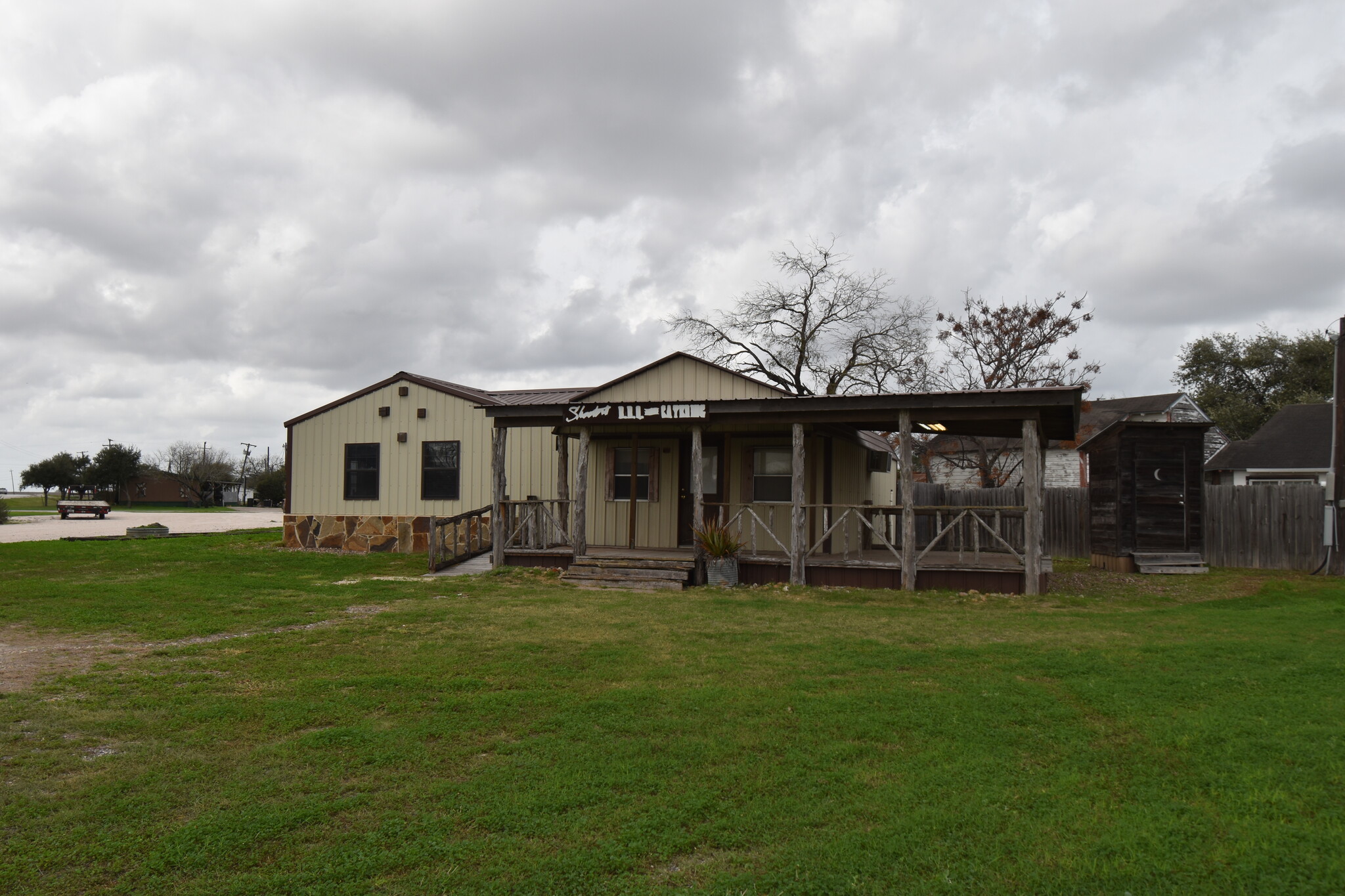 217 Second St, Agua Dulce, TX à vendre Photo de l’immeuble– Image 1 sur 30