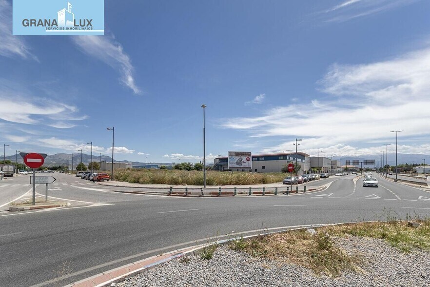 Carretera de Córdoba, 69, Granada, Granada à vendre - Photo de l’immeuble – Image 3 sur 12