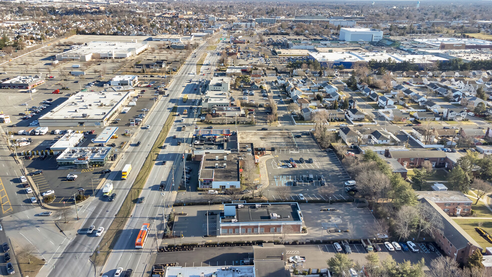 284 N Broadway, Hicksville, NY à louer - Aérien – Image 3 sur 3