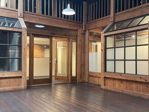 350 Townsend St, San Francisco, CA à louer Photo intérieure– Image 1 sur 7