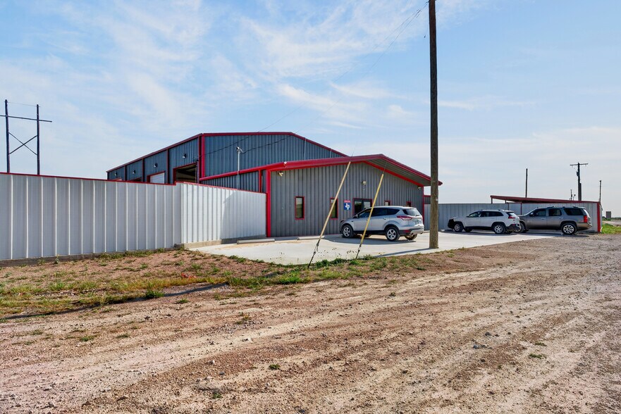 411 Wein, Odessa, TX à vendre - Photo de l’immeuble – Image 2 sur 66