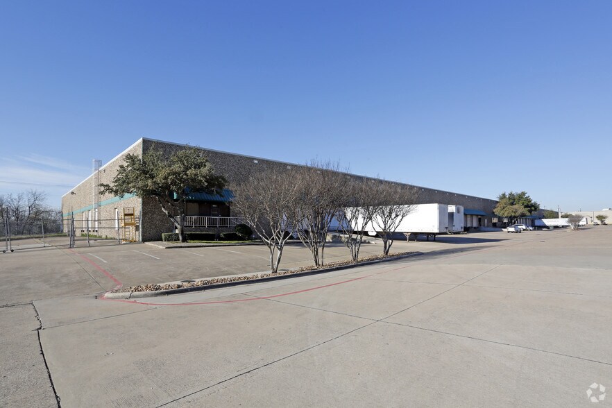 918 113th St, Arlington, TX à louer - Photo de l’immeuble – Image 1 sur 18
