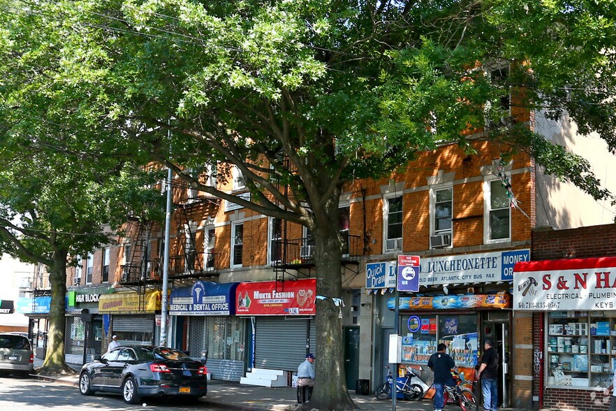 76-11 101st Ave, Ozone Park, NY à vendre - Photo de l’immeuble – Image 2 sur 4