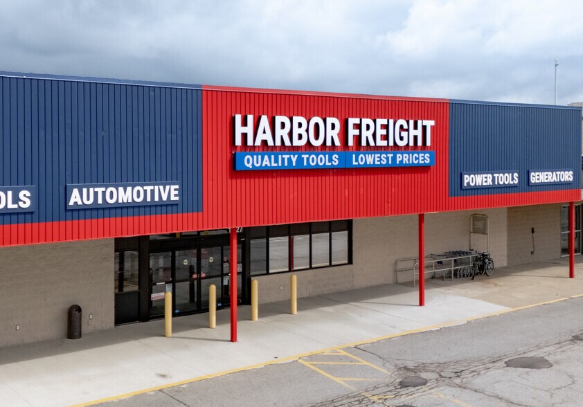 1809-1929 N Greensburg Xing, Greensburg, IN à louer - Photo de l’immeuble – Image 2 sur 20