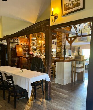 Plus de détails pour 23 West Rd, Orleans, MA - Local commercial à vendre