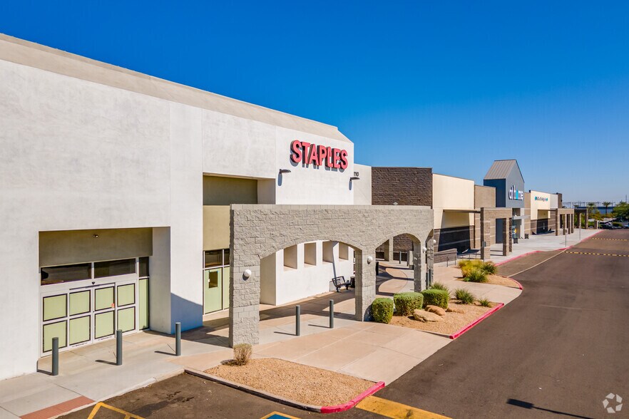 1380 W Elliot Rd, Tempe, AZ à louer - Photo de l’immeuble – Image 3 sur 14