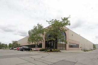 Plus de détails pour 7680 Tranmere Dr, Mississauga, ON - Industriel/Logistique à louer