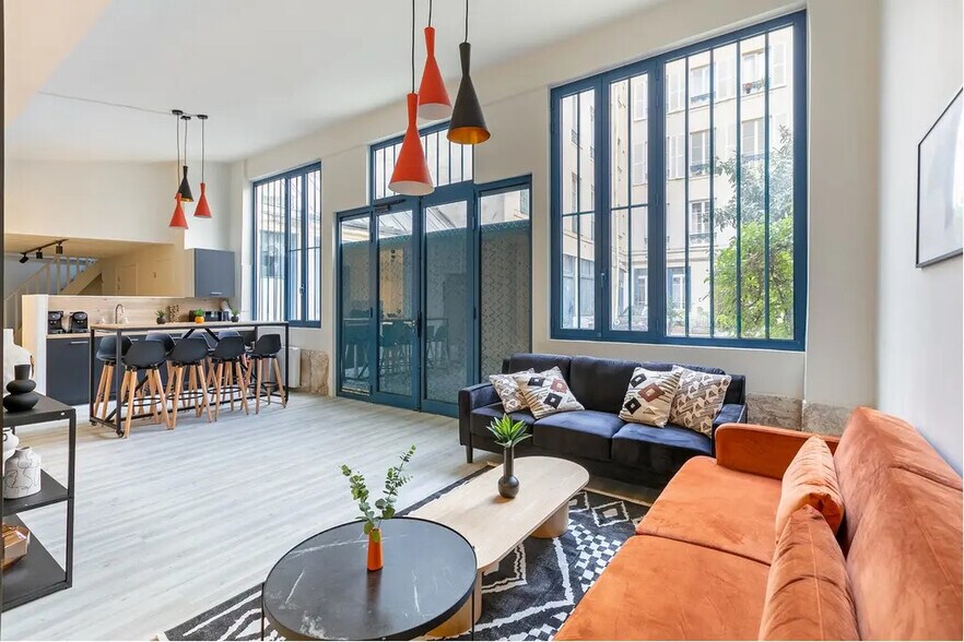 Bureau dans Paris à vendre - Photo de l’immeuble – Image 2 sur 10