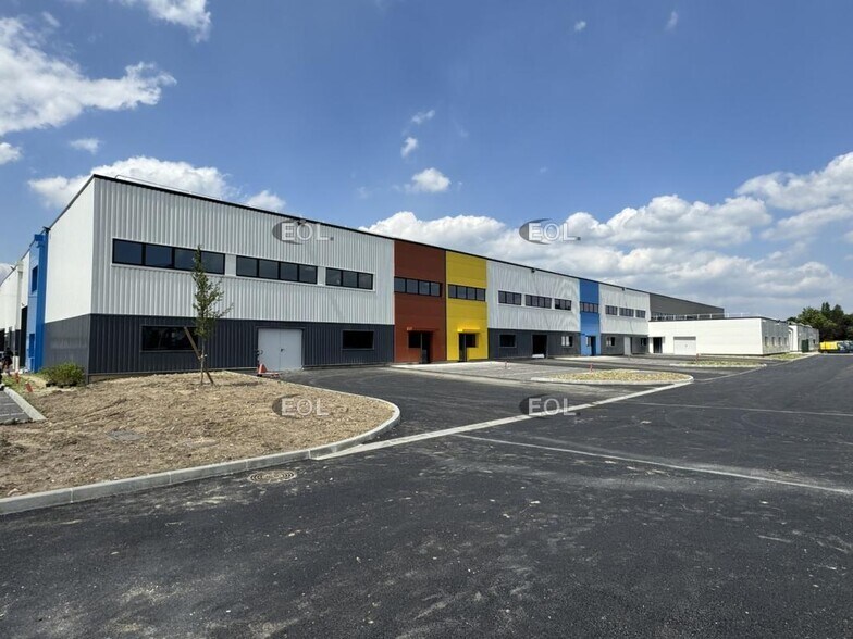 4 Avenue Emile Basly, Le Grand-Quevilly à louer - Photo de l’immeuble – Image 3 sur 10