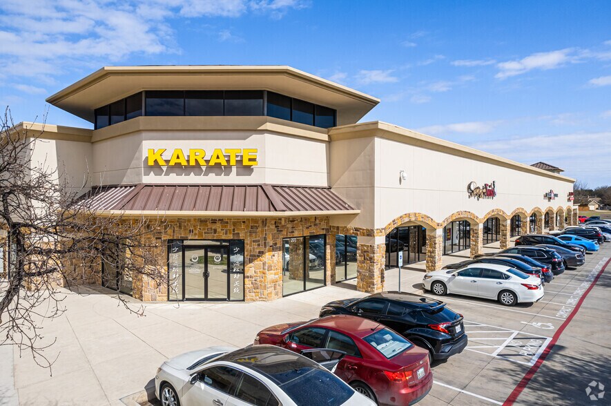 8910 Bandera Rd, San Antonio, TX à louer - Photo de l’immeuble – Image 2 sur 7