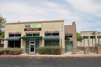 9470 W Sahara Ave, Las Vegas, NV à louer Photo de l’immeuble– Image 1 sur 1