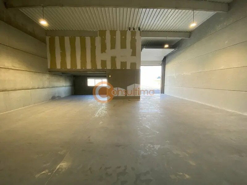 Local d'activités dans Mios à vendre Photo intérieure– Image 1 sur 11