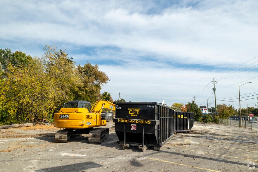 1649 Montreal Rd, Ottawa, ON à louer - Photo de l’immeuble – Image 3 sur 3