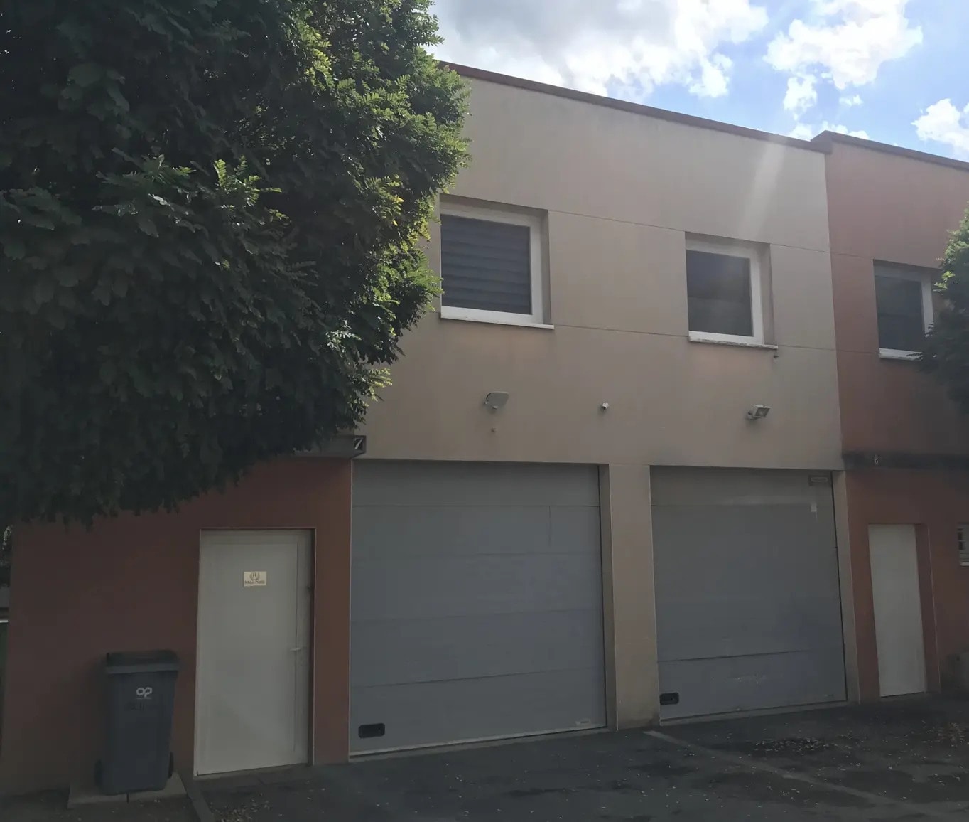 Local d’activités dans Ozoir-la-Ferrière à louer Photo de l’immeuble– Image 1 sur 5