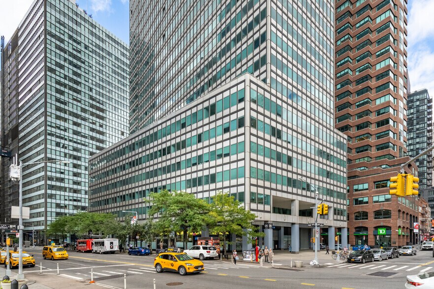 200 Pearl St, New York, NY à louer - Photo de l’immeuble – Image 3 sur 7