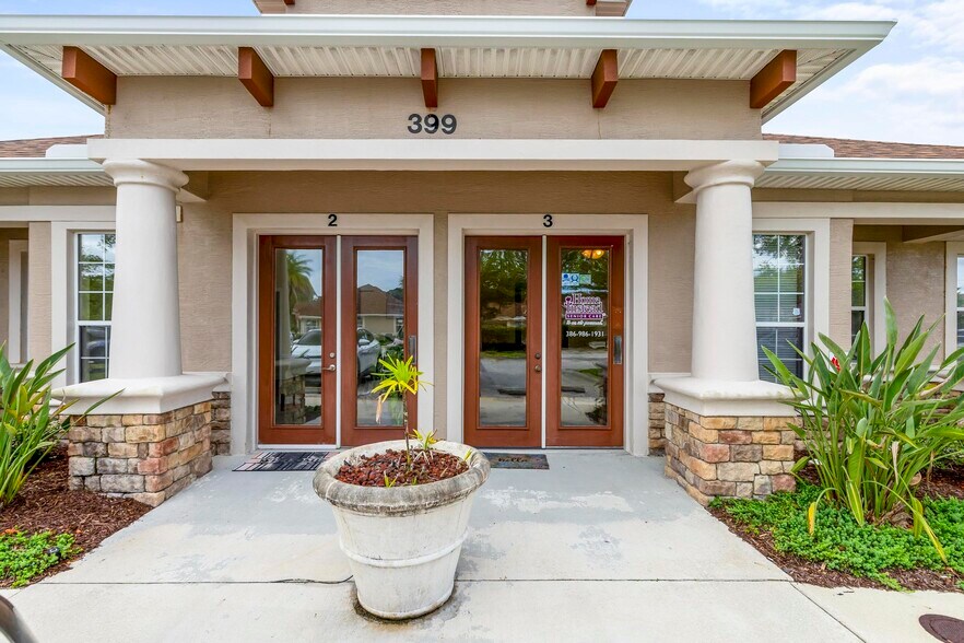 399 Palm Coast Pky SW, Palm Coast, FL à vendre - Photo de l’immeuble – Image 1 sur 15