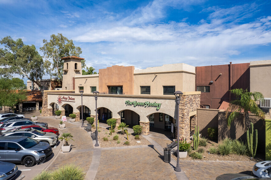 2970 N Swan Rd, Tucson, AZ à louer - Photo de l’immeuble – Image 1 sur 14