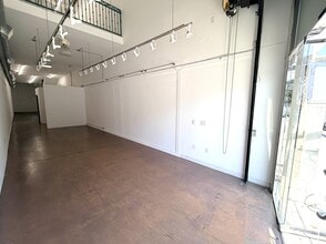 951 Crocker St, Los Angeles, CA à louer Photo intérieure– Image 2 sur 14