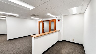 800 Enterprise Dr, Oak Brook, IL à louer Photo intérieure– Image 2 sur 5