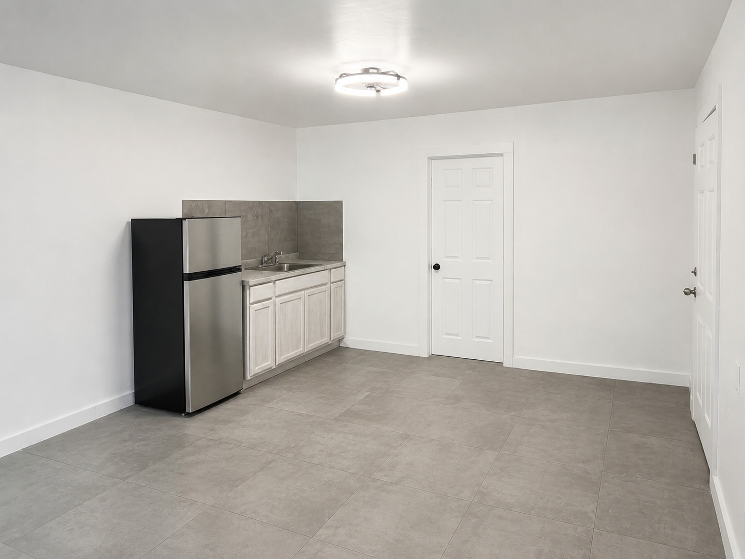 7161 Pembroke Rd, Pembroke Pines, FL à louer Photo intérieure– Image 1 sur 5