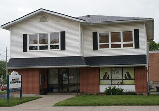 Plus de détails pour 108 King Ave W, Clarington, ON - Local commercial à vendre
