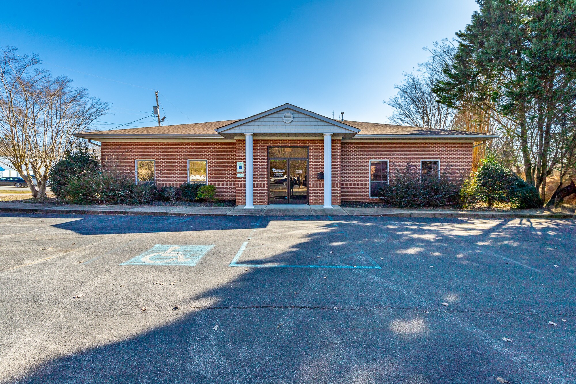6714 Heritage Business Ct, Chattanooga, TN à vendre Photo principale– Image 1 sur 17