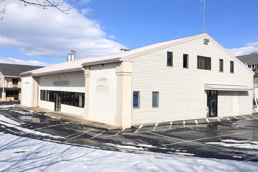 1515 North Shenandoah Ave, Front Royal, VA à vendre - Photo de l’immeuble – Image 2 sur 3