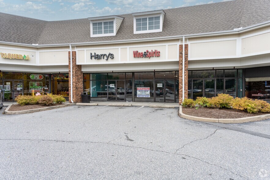 441 Long Hill Rd, Groton, CT à louer - Photo de l’immeuble – Image 3 sur 4