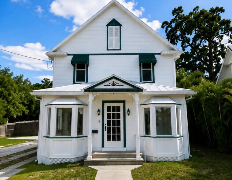 12 W Orange St, Tarpon Springs, FL à louer - Photo de l’immeuble – Image 1 sur 10