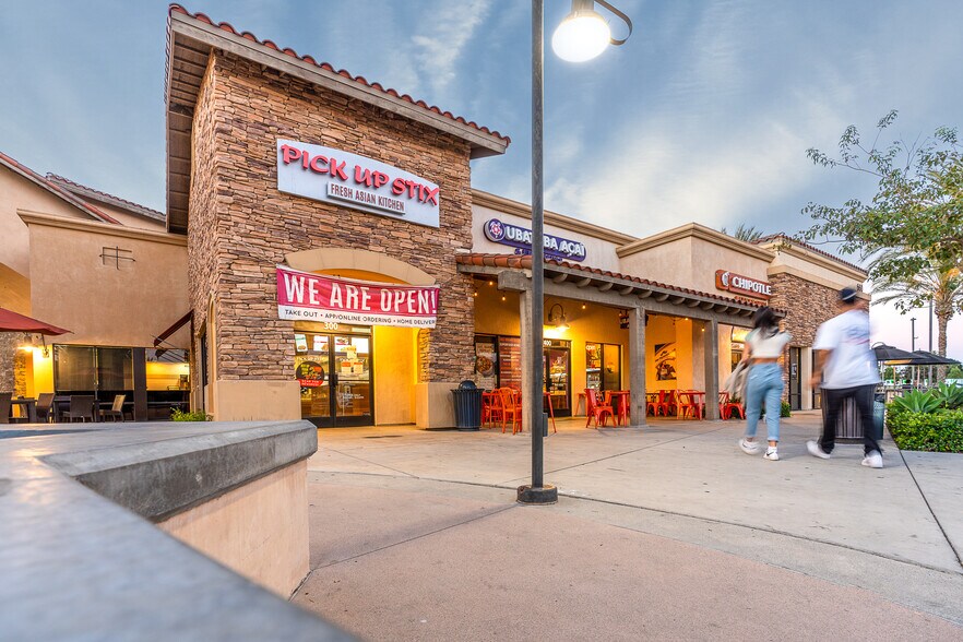 660 Ventura Blvd, Camarillo, CA à vendre - Photo de l’immeuble – Image 3 sur 8