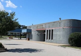 Plus de détails pour 700 James S Mcdonnell Blvd, Hazelwood, MO - Local commercial à vendre