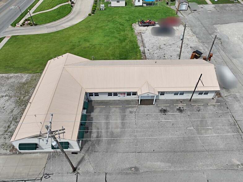 520 E Van Trees St, Washington, IN à vendre - Photo de l’immeuble – Image 3 sur 6