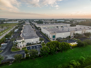 1700 NW 15th Ave, Pompano Beach, FL à louer Photo intérieure– Image 2 sur 10